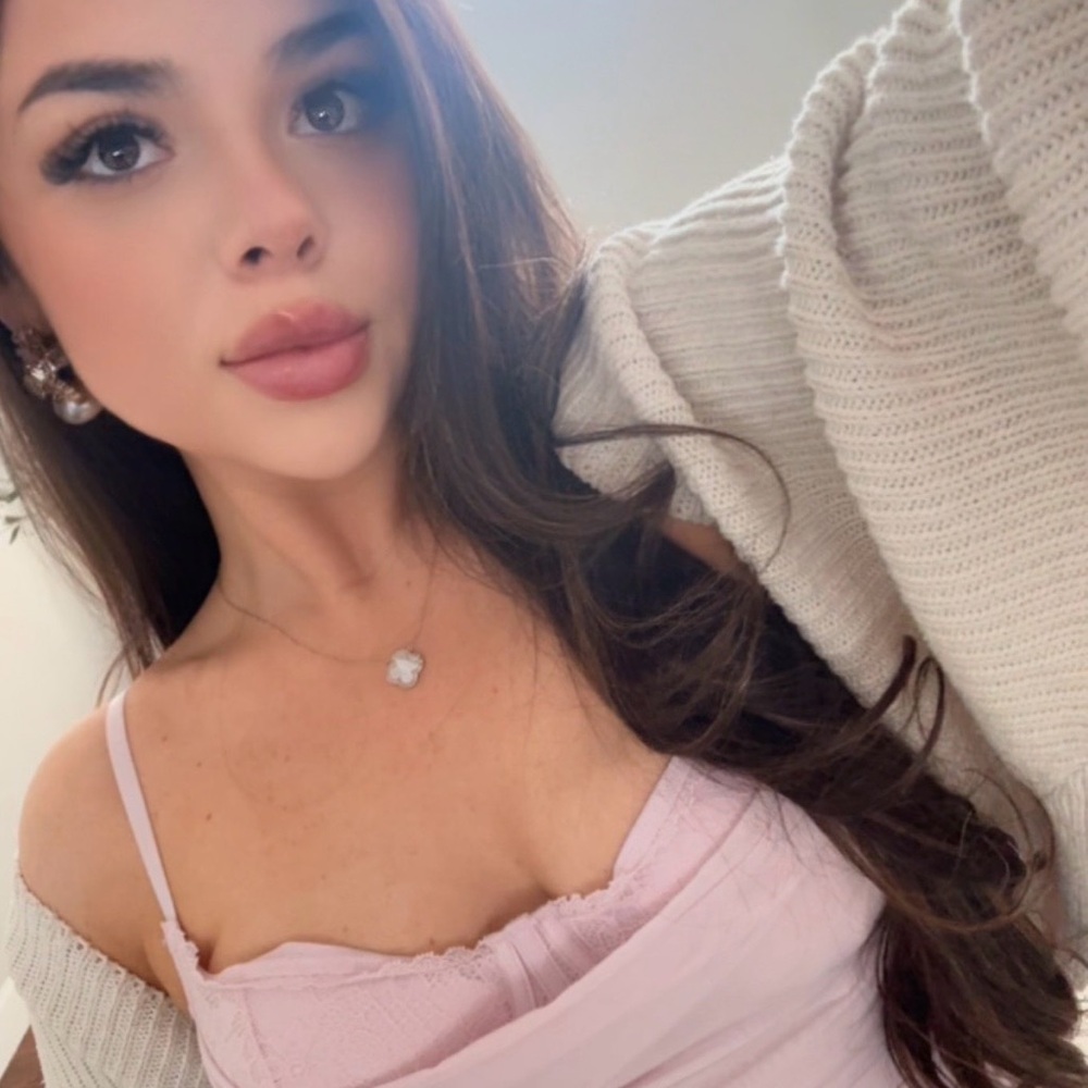 Meet your Posher, Danielle